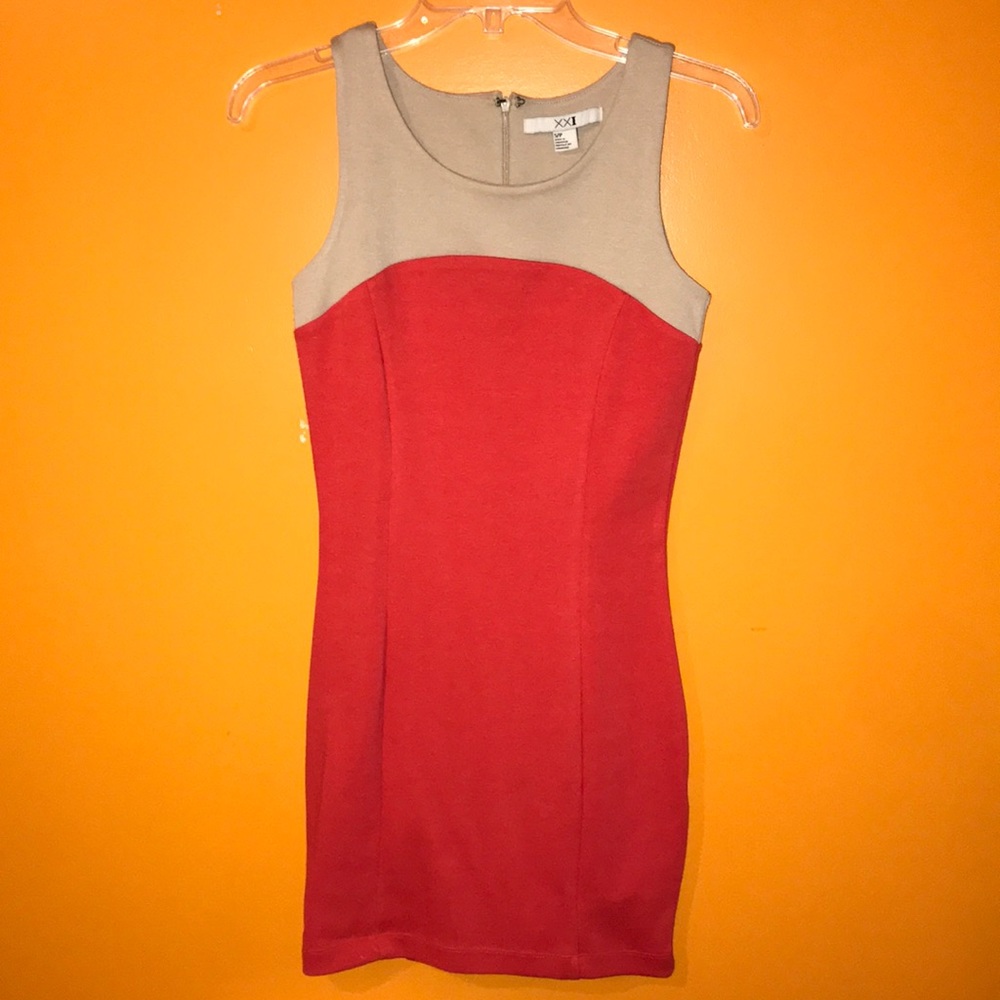 Forever 21 Two-Tone Bodycon Dress Size Small